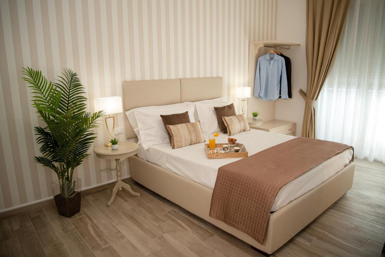 Porta Aragonese Luxury Rooms Палермо Екстер'єр фото